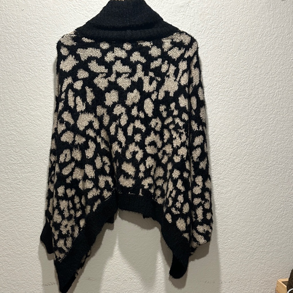 Kori America Drop Sleeve Black/Beige Leopard-Print Open Front Shawl Cardigan - Picture 6 of 9